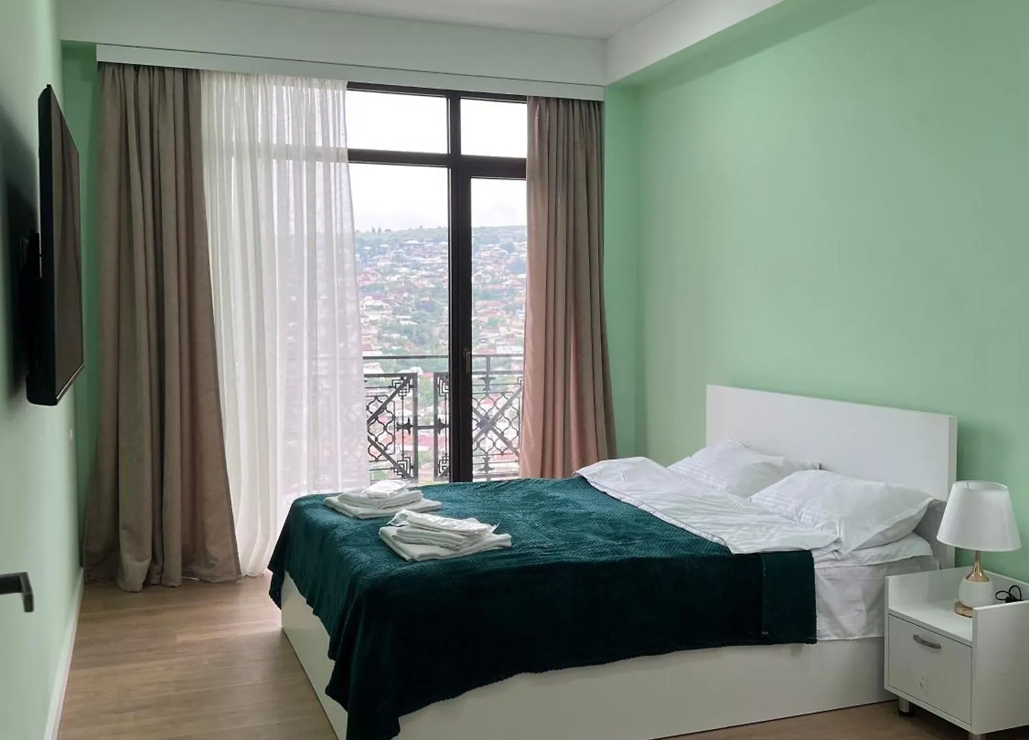 טביליסי Panorama Hills Apart-Hotel מלון דירות
